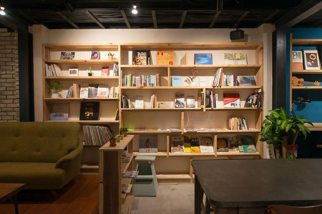 Tonagi Hostel & Cafe Fukuoka  Japan