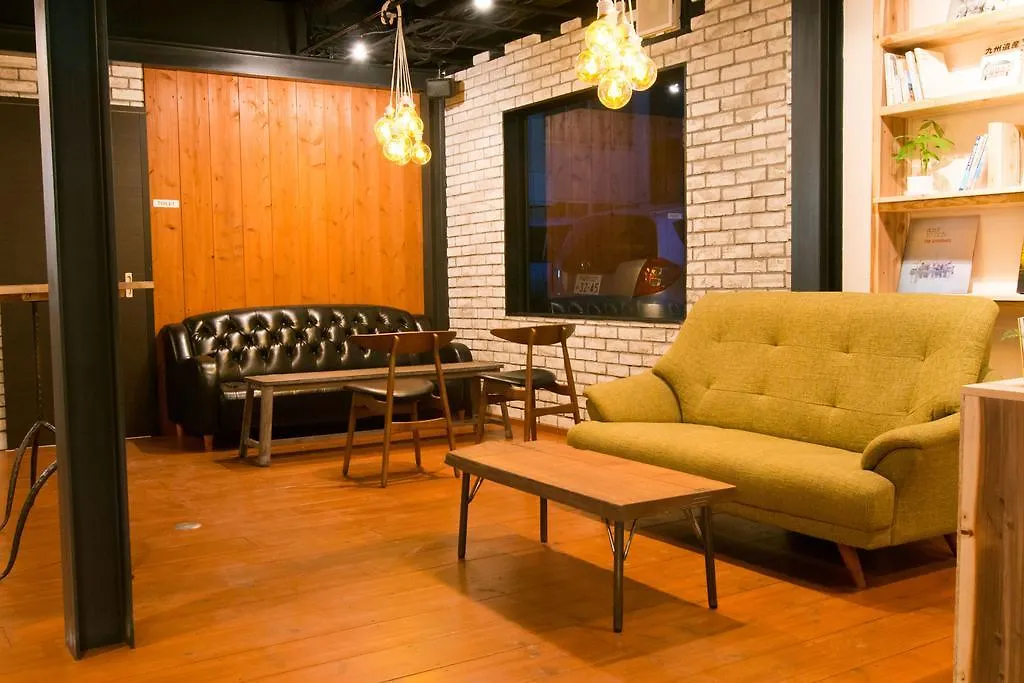 Tonagi Hostel & Cafe Fukuoka