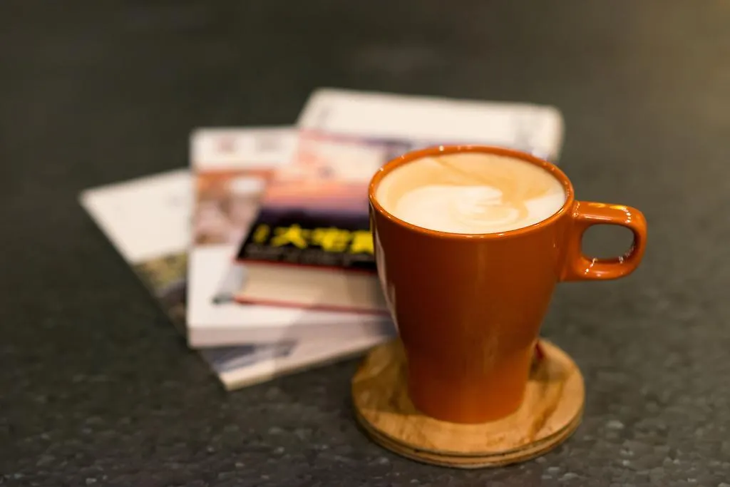 Tonagi Hostel & Cafe Fukuoka
