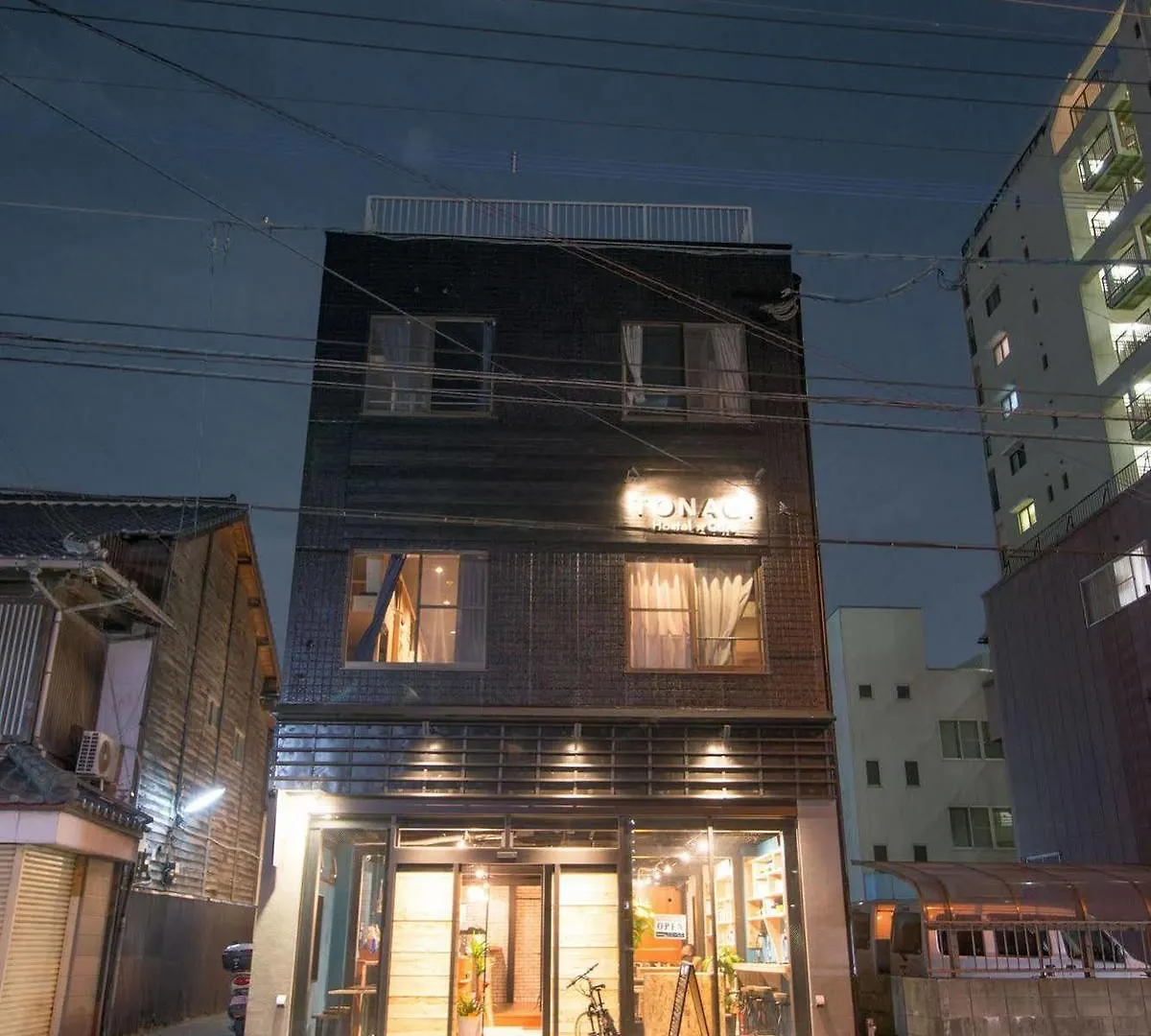 Tonagi Hostel & Cafe Fukuoka  Japan